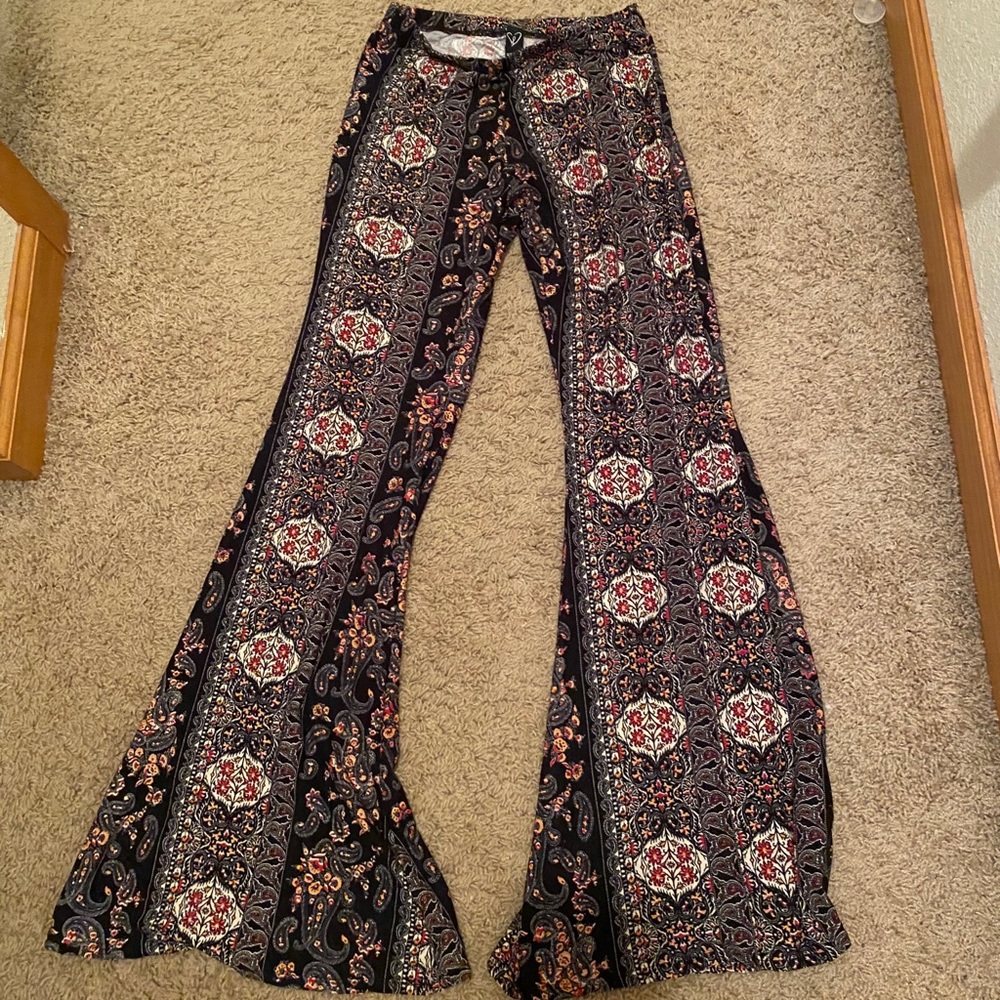 Patterned pants
